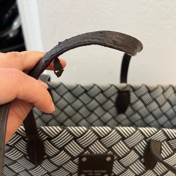 Henri Bendel Woven Beach Bag - Picture 3 of 6